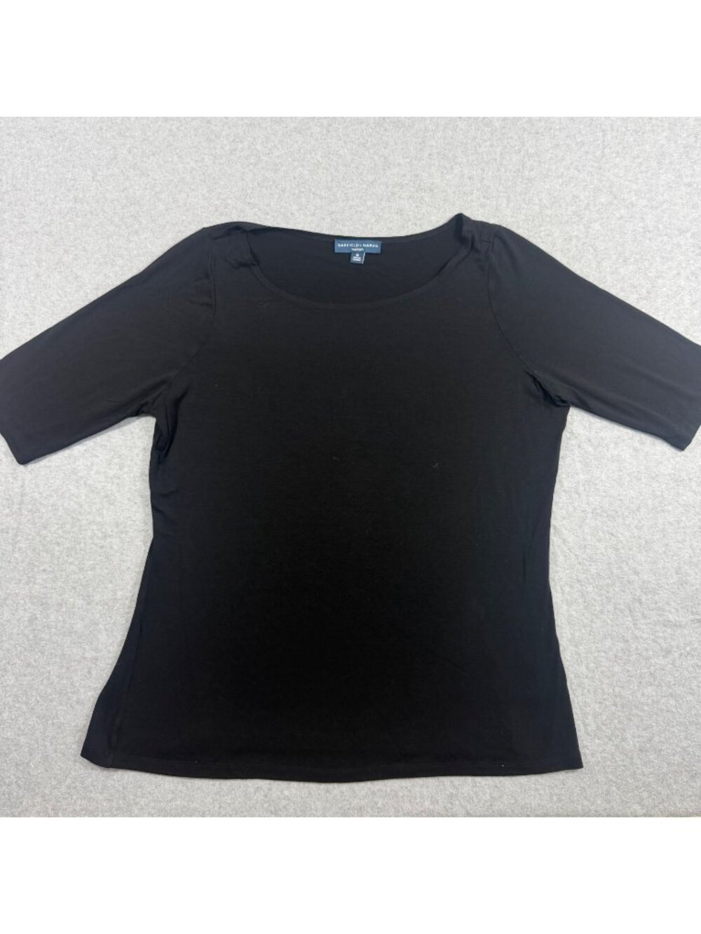 Garfield & Marks Women's Plus 1X Black Scoop Neck 3/4 Sleeve Stretch Top
